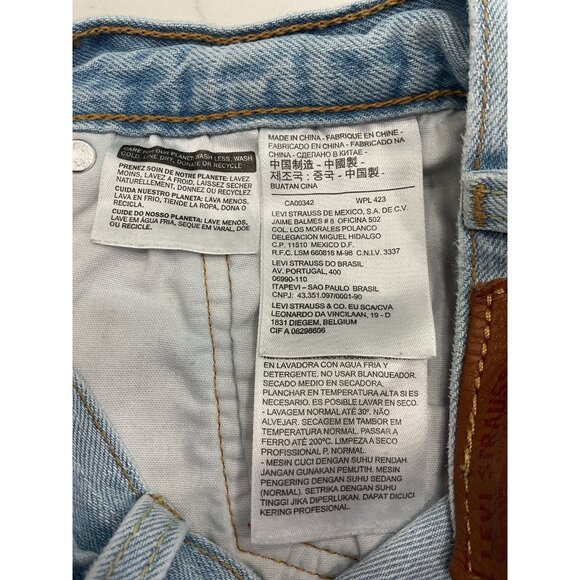 Levi's 501 Women's Light Wash Denim Cut Off Distressed Button Fly Shorts 32 - Picture 5 of 6